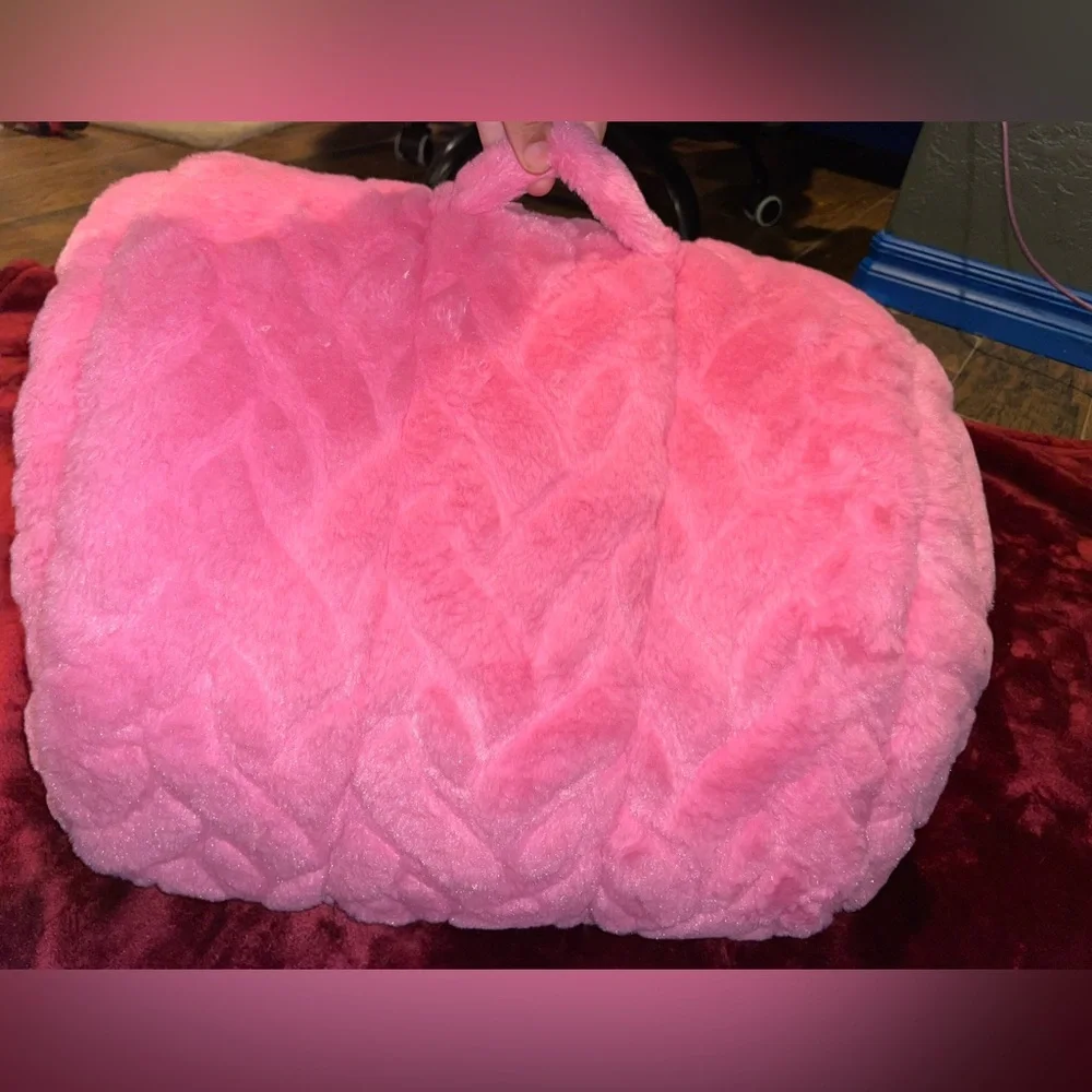 💫Fluffy pink cat house!